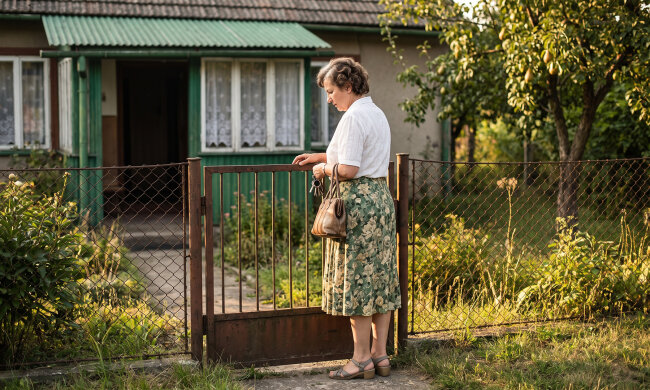 Po rozwodzie dalej co niedzielę jeździłam do teściowej do Pabianic - syn nie zajrzał do niej przez dziewięć lat. Teściowa zmarła w sierpniu. U notariusza były mąż usłyszał, że dom dostaje była synowa, "bo ona jedna pamiętała o moich urodzinach"