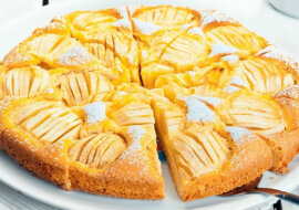 Najbardziej delikatne ciasto „Urocze” na kefirze. Na pewno będzie pyszne nawet jeżeli go przygotuje ktoś początkujący