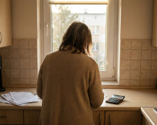 Przez piętnaście lat dokładałam się do rachunków teściów - prąd, gaz, leki, jedzenie. Kiedy teść umarł, teściowa przepisała mieszkanie na szwagra