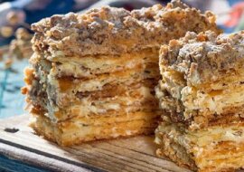 „Napoleon” ze skondensowanym mlekiem. Bardzo delikatne i kruche ciasto