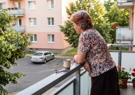 Po pogrzebie pojechałam przerejestrować naszego forda. Urzędnik spojrzał w ekran i zapytał, co postanowiłam z drugim pojazdem - motocyklem kupionym w 2019 roku. Przez dwadzieścia lat w naszym garażu stał tylko ford