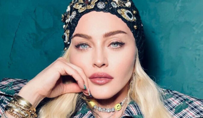 64-letnia Madonna z wypełniaczami została zauważona przez paparazzi