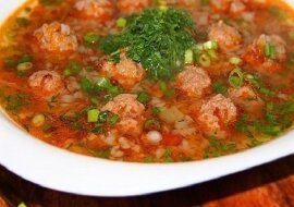 Prosta i zdrowa zupa gryczana z klopsikami