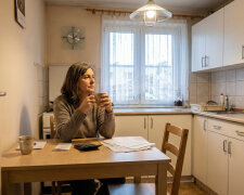 Mama przed śmiercią dała mi kopertę i powiedziała, żebym otworzyła dopiero po pogrzebie. W środku były rachunki