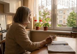 Zięć od trzech lat pożycza ode mnie po 200-300 co miesiąc. Zawsze mówi: "Do pierwszego oddaję". Nie oddał ani razu. Policzyłam - wolę 7 tysięcy