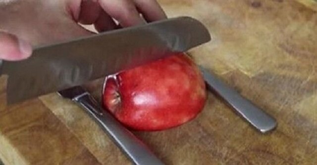 Niesamowita sztuczka z jabłkiem, którą możesz zaskoczyć swoich gości podczas kolacji
