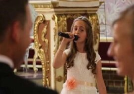 To wideo ze ślubu polskiej pary stało się hitem na świecie. A wszystko dzięki tej dziewczynce