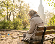 Syn nie odzywał się do mnie przez sześć lat po tamtej kłótni o mieszkanie babci, aż w marcu przyszedł list bez nadawcy. W środku zdjęcie chłopca z moimi oczami i jedno zdanie: "Ma trzy lata i pyta, czemu nie ma babci"
