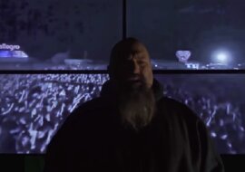 Po prostu niesamowite wykonanie Sound of Silence. Obowiązkowo obejrz ten film