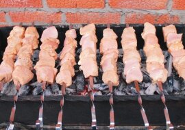 Sąsiad zaproponował solenie węgla drzewnego użytego do grillowania. Posłuchałem jego rady i jestem zachwycony z rezultatów