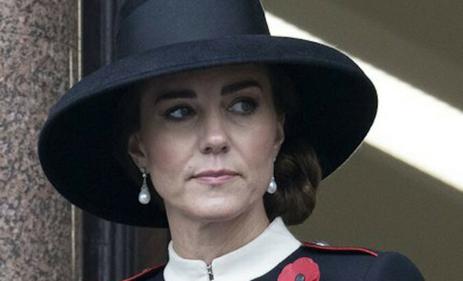 Łzy w oczach: Kate Middleton po raz pierwszy zajęła miejsce królowej na pałacowym balkonie