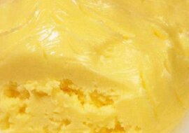 Wlała śmietanę, włączyła mikser i po chwili... od dzisiaj już nie kupuje, tylko robię sama w domu