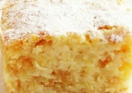 Szarlotka „Ogród zimowy” z semoliny i jabłek