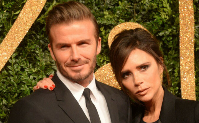 Jak przystało na rodzinę królewską: Rodzina Beckham opublikowała kartkę świąteczną