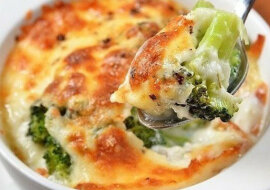 Moja ulubiona zapiekanka z brokułami i serem „Morze szczęścia”