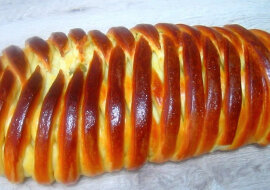 Warkocz z jabłkami i rodzynkami. Wspaniały wypiek