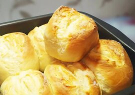 Przewiewne bułeczki do herbaty. Pyszne bułeczki do kawy lub herbaty