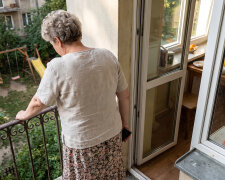 Mąż odszedł do młodszej dwanaście lat temu. W środę zadzwoniła jego siostra: młodsza wystawiła mu walizki na klatkę i wymieniła zamki, pyta, czy przyjmę go "na tydzień, masz przecież miejsce"