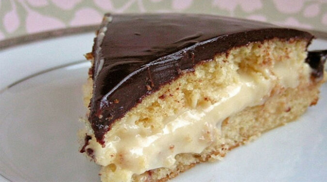 Bostoński kremowy tort: lekki i puszysty deser