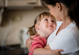 "Pewnego razu mąż przyjechał od mamy, westchnął i zasugerował zrobić naszej 2-letniej córce test na ojcostwo": Nie, nie dla mnie. To dla mamy