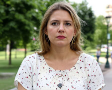 "W dniu, w którym odwiedziłam grób rodziców, spotkałam przy bramie cmentarza mężczyznę": To, co mi powiedział, sprawiło, że runęły wszystkie moje wspomnienia