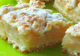 Delikatne ciasto z cytrynowo-jabłkowym nadzieniem. Pyszny wypiek