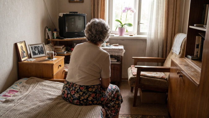 Siostra namówiła mamę na generalny remont mieszkania i wzięła ją do siebie "na czas prac". Minęły dwa lata. U mamy mieszka teraz córka siostry z narzeczonym. Mama co niedzielę pyta mnie, kiedy oni wreszcie skończą tę łazienkę
