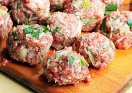 Jak przygotować pyszne klopsiki z mięsa mielonego