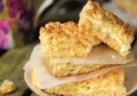 Najpopularniejsze przecierane ciasto z twarogiem