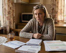 Po śmierci mamy okazało się, że brat wziął na nią trzy kredyty. Mama mu wierzyła, podpisywała wszystko, co jej podsunął. Teraz bank domaga się spłaty ode mnie