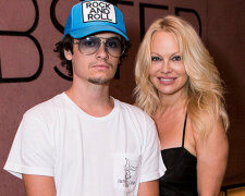 Pamela Anderson publicznie się pokazała z synami i spotkała się z byłym mężem Tommym Lee