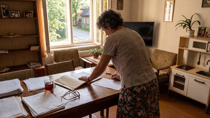 Na zebraniu wiejskim zgłosiłam się na sołtysa - szwagier pukał się w czoło, że "baba sołtysem, ludzie się uśmieją". Głosowały sto czterdzieści dwie osoby, wygrałam wyraźnie. We wrześniu szwagier przyszedł do mnie pierwszy