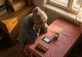 Syn nie dzwonił trzy miesiące. Myślałam, że jest zajęty. Potem sąsiadka powiedziała mi, że widzi go co tydzień - odwiedza teściową, która mieszka dwie ulice dalej