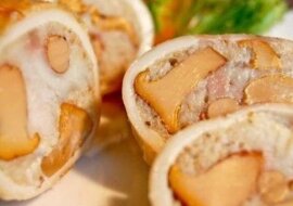 Wspaniała przystawka - kalmary nadziewane pieczarkami i serem