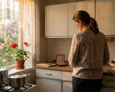 Bratowa pożyczyła ode mnie złoty łańcuszek na wesele. Od tamtej pory widzę go na jej szyi na każdym rodzinnym zdjęciu. Kiedy wspomniałam, że chciałabym go odzyskać, powiedziała: "Jaki łańcuszek? Myślałam, że to prezent"