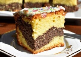 Ciasto makowe. Palce lizać