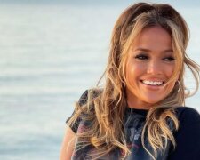Matki i córki: nie rozpoznaliśmy w tej dziewczynie 13-letniej córki J-Lo Emmy