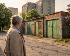 Syn przekonał mnie, żebym wypisała się z listy współwłaścicieli garażu po mężu - "mamo, i tak nie prowadzisz, po co ci to". Wypisałam się. Syn sprzedał garaż za czterdzieści tysięcy