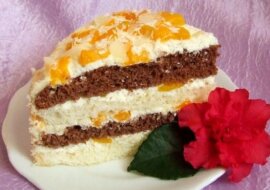 Upiekłam tort brzoskwiniowy z serkiem mascarpone. Ta słodka pychotka wyglądała i smakowała rewelacyjnie