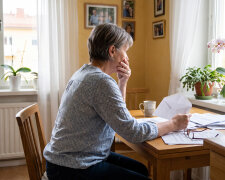 Po pogrzebie mamy brat od razu zabrał zegarek taty, "na pamiątkę". Miesiąc później zadzwonił notariusz: mama rok temu przepisała mieszkanie na niego. Byłam przy niej codziennie. On przyjeżdżał dwa razy w roku