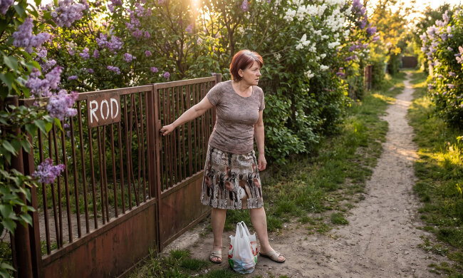 Mąż od jesieni w każdą środę wychodzi na brydża do Henryka. Na imieninach kuzynki Henryk podszedł z kieliszkiem i zapytał przy wszystkich: "Kiedy wracasz do nas grać? Od roku czekamy"