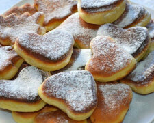 Przewiewne i delikatne placuszki „Maluszki”. Szybkie i smaczne wypieki