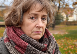 "Wracając z pracy usłyszałam swoje imię": Odwróciłam się i zobaczyłam twarz, o której próbowałam zapomnieć przez 40 lat
