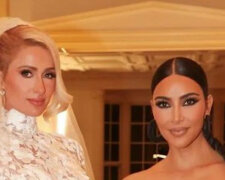 Sukienka Kim Kardashian mocno odwraca uwagę od panny młodej - Paris Hilton w dniu ślubu