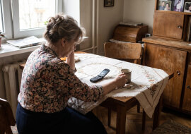 Trzynastą emeryturę co roku odkładam na tydzień z siostrą w Kołobrzegu. W tym roku syn powiedział, że skoro i tak mam trzynastkę, to mogę dołożyć się do wesela wnuczki
