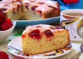 Łatwy przepis na kruche ciasto z truskawkami