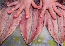 Z niedrogiej makreli z łatwością przygotujemy królewską kolację