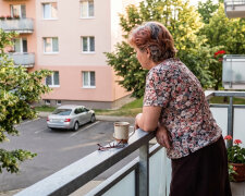 Po pogrzebie pojechałam przerejestrować naszego forda. Urzędnik spojrzał w ekran i zapytał, co postanowiłam z drugim pojazdem - motocyklem kupionym w 2019 roku. Przez dwadzieścia lat w naszym garażu stał tylko ford