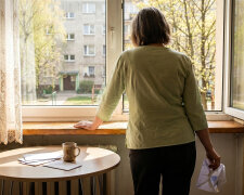 Mąż brał pożyczki w trzech firmach - dowiedziałam się, kiedy zaczęli dzwonić do sąsiadów. Listonosz przynosił koperty z czerwonymi napisami, a mąż mówił, że to reklamy. Łączny dług - siedemdziesiąt tysięcy