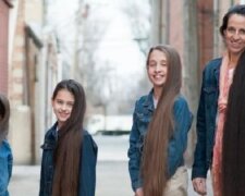 Oto jak wygląda mama i jej córki, które nigdy nie strzygły włosów